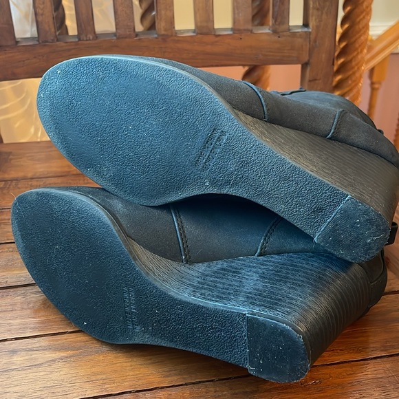 Forever 21 Wedge Booties - Picture 4 of 4